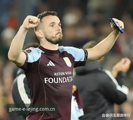 欧联杯决赛深度复盘：维拉3-0大胜弗赖堡，埃梅里创纪录，乐竞体育平台用户观赛体验详解